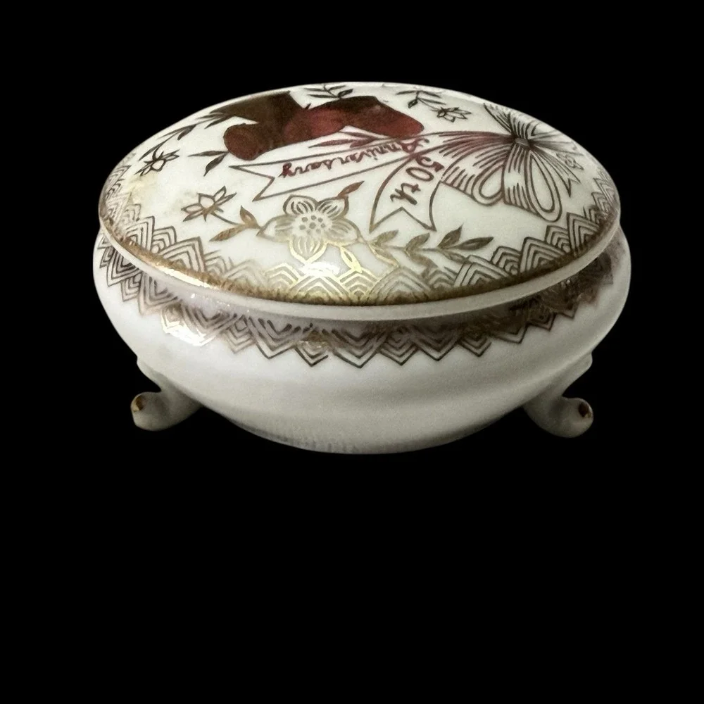 Vtg MCM Norcrest Fine China 50th Anniversary Footed Trinket Box Gold & White‎